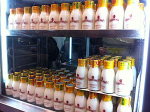 HK Jordan Parkes Street 澳洲牛奶公司 Australia Dairy Company evening Kln Dairy Milk 38 bottles Jan-2013