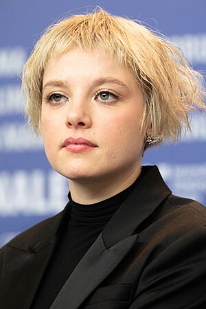 MJK 71358 Jella Haase (Berlin Alexanderplatz, Berlinale 2020).jpg
