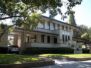 Tampa Leiman House04