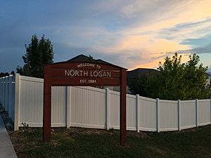Welcome sign to North Logan, Jun 2018.jpg