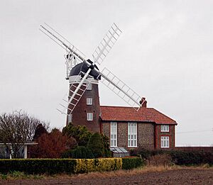 Weybourne mill - geograph.org.uk - 1258675