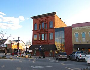 Bank-of-Winchester-building-tn1