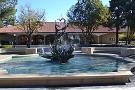 Claw Fountain at Stanford Univerisity