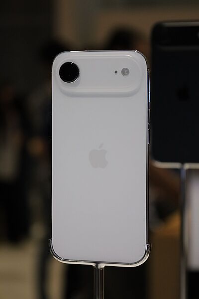 Cloud White iPhone Air