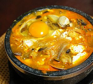 Korean.food-Sundubu.jjigae-01a