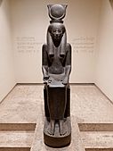 Luxor Museum Statue Hathor 01
