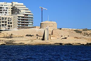 Malta - Sliema - Tigné Point - outer trail - Fort Tigné (MSTHC) 02 ies