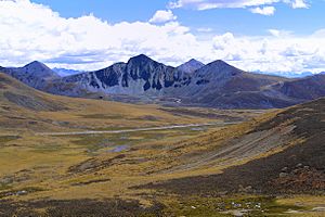 Mi La mountain pass Tibet