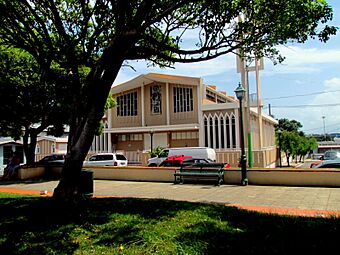 Parroquia San Jose - Camuy, Puerto Rico - panoramio