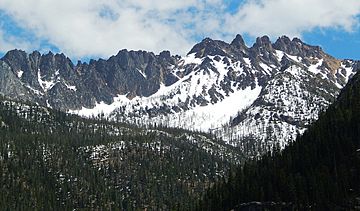 Snagtooth Ridge, North Cascades.jpg