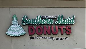 Southern Maid Donuts sign