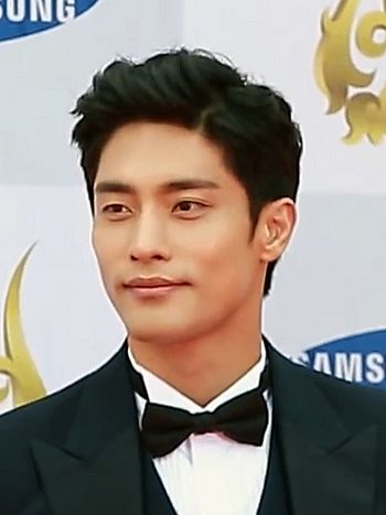 Sung Hoon in 2016.jpg