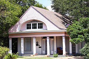 Abbott House Hillsboro Texas 2019