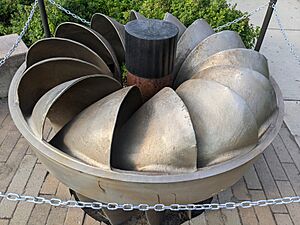 Old Hydroelectric turbine on display. (52188605726)