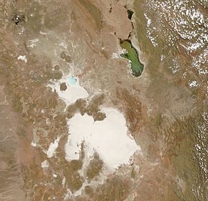 Salar de Uyuni 2006-10-19 satellite 250m