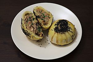 Savoury Suzhou-style meat mooncake