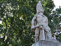 Statue of Tecun Uman - Central Plaza - Santa Cruz del Quiche - Quiche - Guatemala (15754040660)