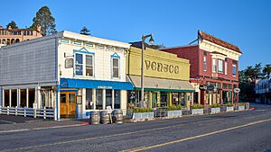 Storefronts on Bridgeway, Sausalito-L1003865