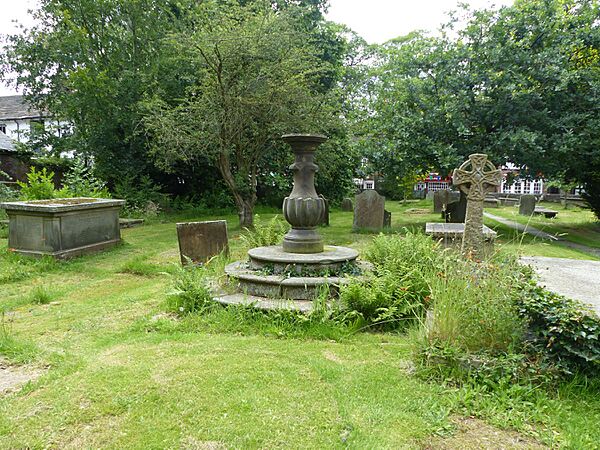 Sundial in St Peter's Churchyard, Prestbury
