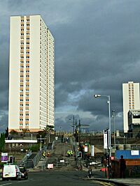 Towerblock on Grafton Place - geograph.org.uk - 3701022.jpg