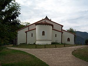 Vista-general-iglesia-san-vicente-serrapio.jpg