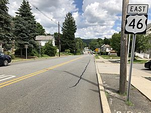 2018-06-28 14 39 47 View east along U.S. Route 46 (Main Street-Mill Street) just east of New Jersey State Route 182 and Warren County Route 517 (Mountain Avenue) in Hackettstown, Warren County, New Jersey