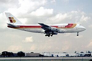 374ci - IBERIA Boeing 747-341; TF-ATI@MIA;31.08.2005 (5327302216)