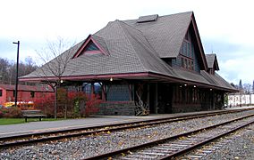Adirondack Scenic Railroad - Saranac Lake Stn