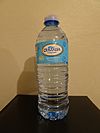 Botella de 16.9 oz de agua purificada Cristalia, en Ponce, Puerto Rico (DSC02473).jpg