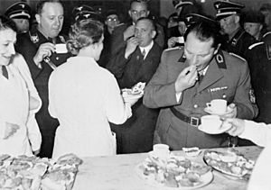 Bundesarchiv Bild 183-C01410, Berlin, Göring auf der "Grünen Woche"