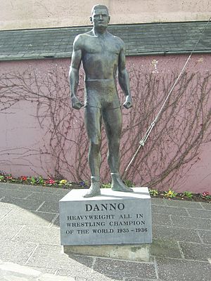 Danno O'Mahony statue, Ballydehob