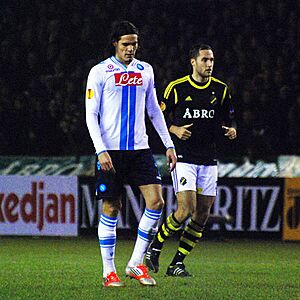 Edinson Cavani (AIK-Napoli) - Crop (1)