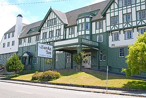 Eureka Inn 7