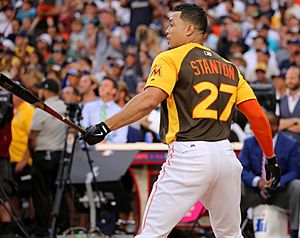 Giancarlo Stanton competes in final round of the '16 T-Mobile -HRDerby (28568338275)