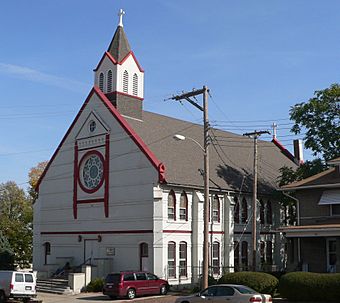 Holy Family Catholic Church (Omaha) 1.jpg