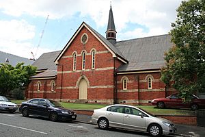 Holy Trinity Parish Hall (2009).jpg