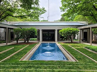 Jimmy Carter Presidential Library and Museum.jpg