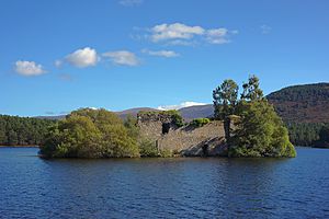 Loch an Eilein Castle 01