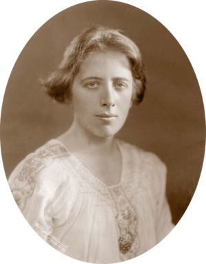 Maire Comerford, circa 1923.png