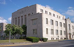 The Mercer County Courthouse in Princeton in 2007