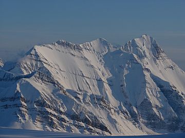 Mount Bryce (Canadian Rockies).JPG