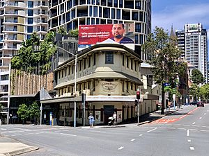 Orient Hotel, Brisbane in November 2019, 02.jpg