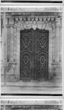 Portal of the Palace of the Counts of Santiago de Calimaya in 1920 (cropped)