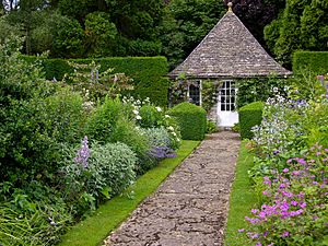 Rodmarton Summer House, Cotswolds, England (10088400994)