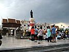 Thao Suranaree Statue Korat Thailand.JPG