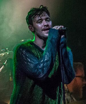 Will Young on the Avalon Stage at Glastonbury 2016 IMG 8636 (27355033374) (cropped).jpg