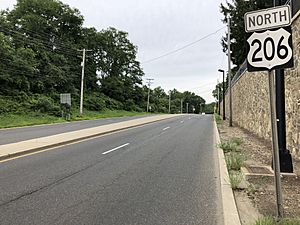 2018-07-30 12 10 10 View north along U.S. Route 206 just north of Morris County Route 513 (Main Street) in Chester, Morris County, New Jersey