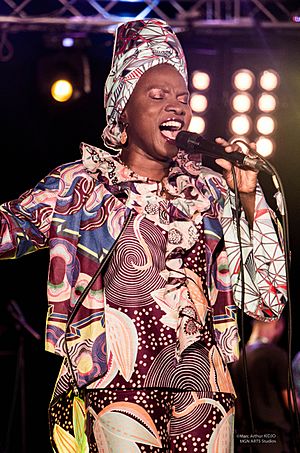 Angelique Kidjo - Photo- Cotonou, 2017.jpg