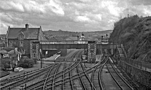 Barnstaple Junction railway station 1972067 31fed26e