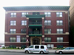 Chesterfield Apartments Detroit Michigan